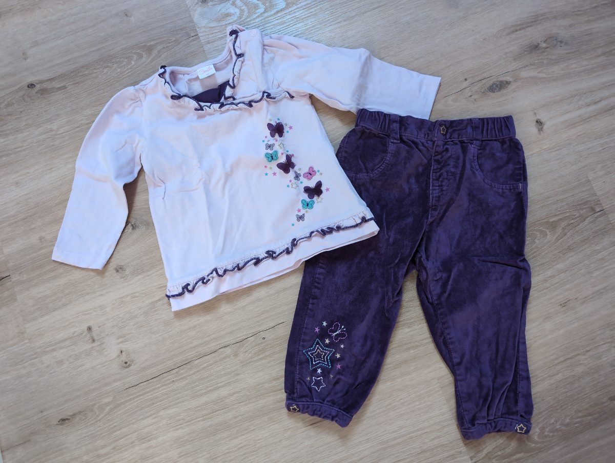 Schmetterlingsset mit bedrucktem Shirt und Hose