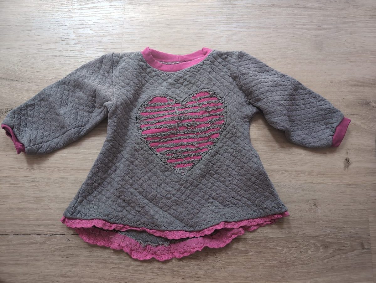 Pulli grau pink