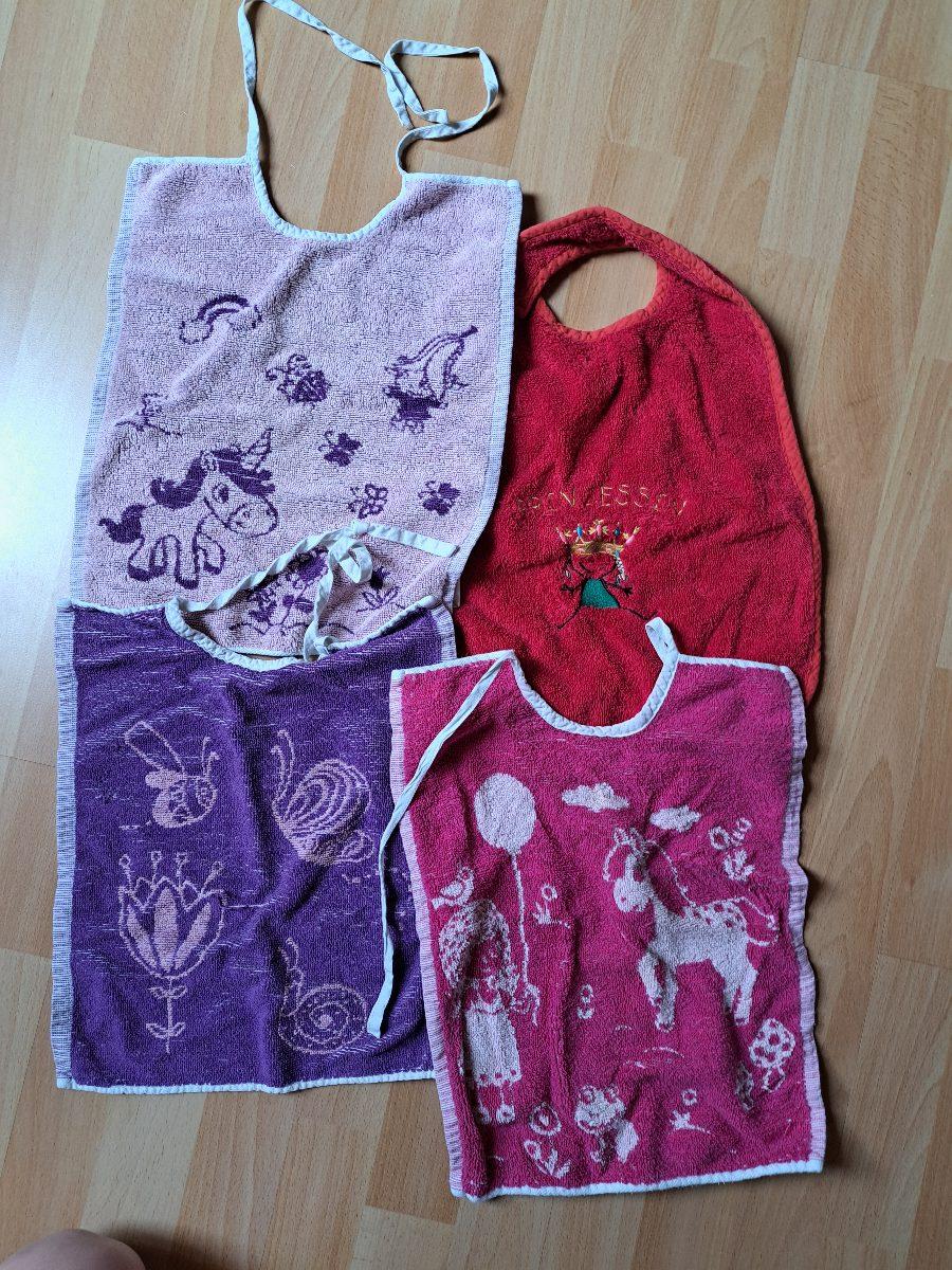 4er Set Lätzchen mit Motiven