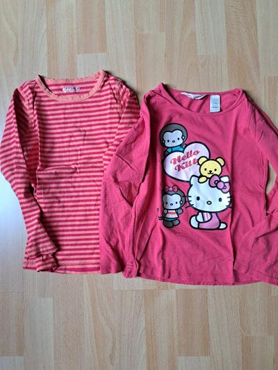 2 Langarmshirts mit Streifen und Hello Kitty