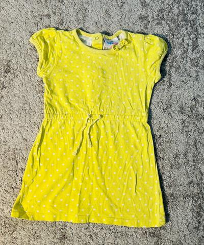 Gelbes Kleid