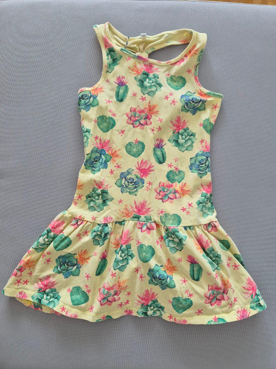 Kleid mit Kaktus- und Blumenmuster