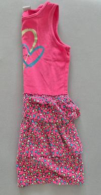 Kleid rosa mit Herzen und Rüschen 3