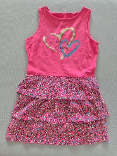 Kleid rosa mit Herzen und Rüschen