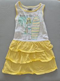 Kleid mit Surferin-Print und Rüschen gelb 1
