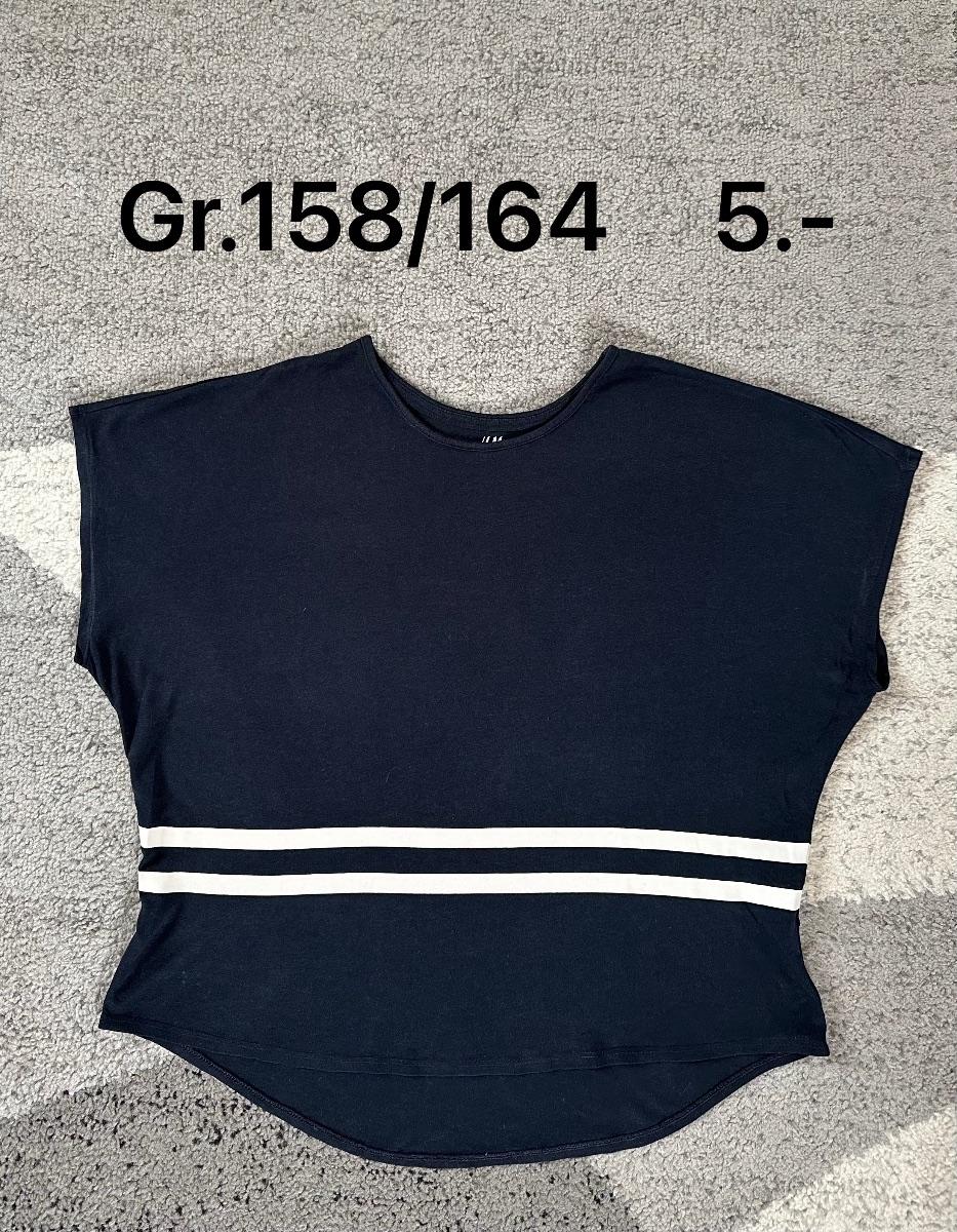Marineblaues Top mit Streifen