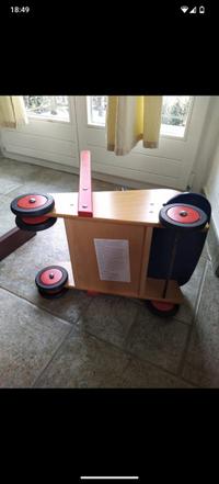 Lauflernwagen aus Holz 3