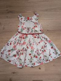 Blütenkleid mit Rüschen 3