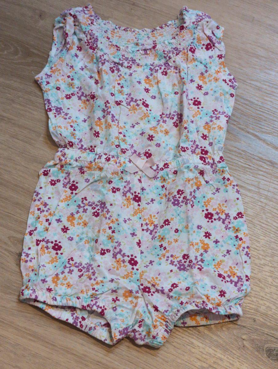 Blumiger Jumpsuit mit Rüschen